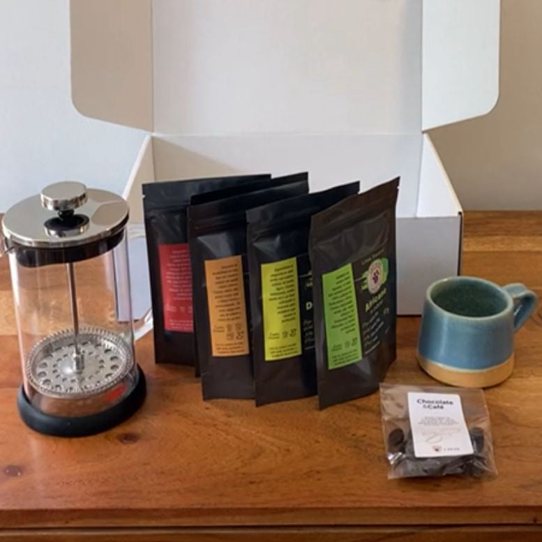 Taza Cerámica Gres + Cafetera Francesa + Chocolate + Pack de Degustación (5 variedades de 50 gramos)