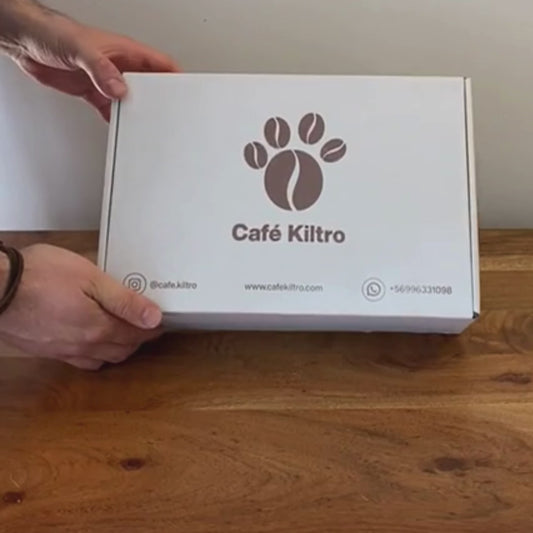 Taza Cerámica Gres + Cafetera Francesa + Chocolate + Pack de Degustación (5 variedades de 50 gramos)